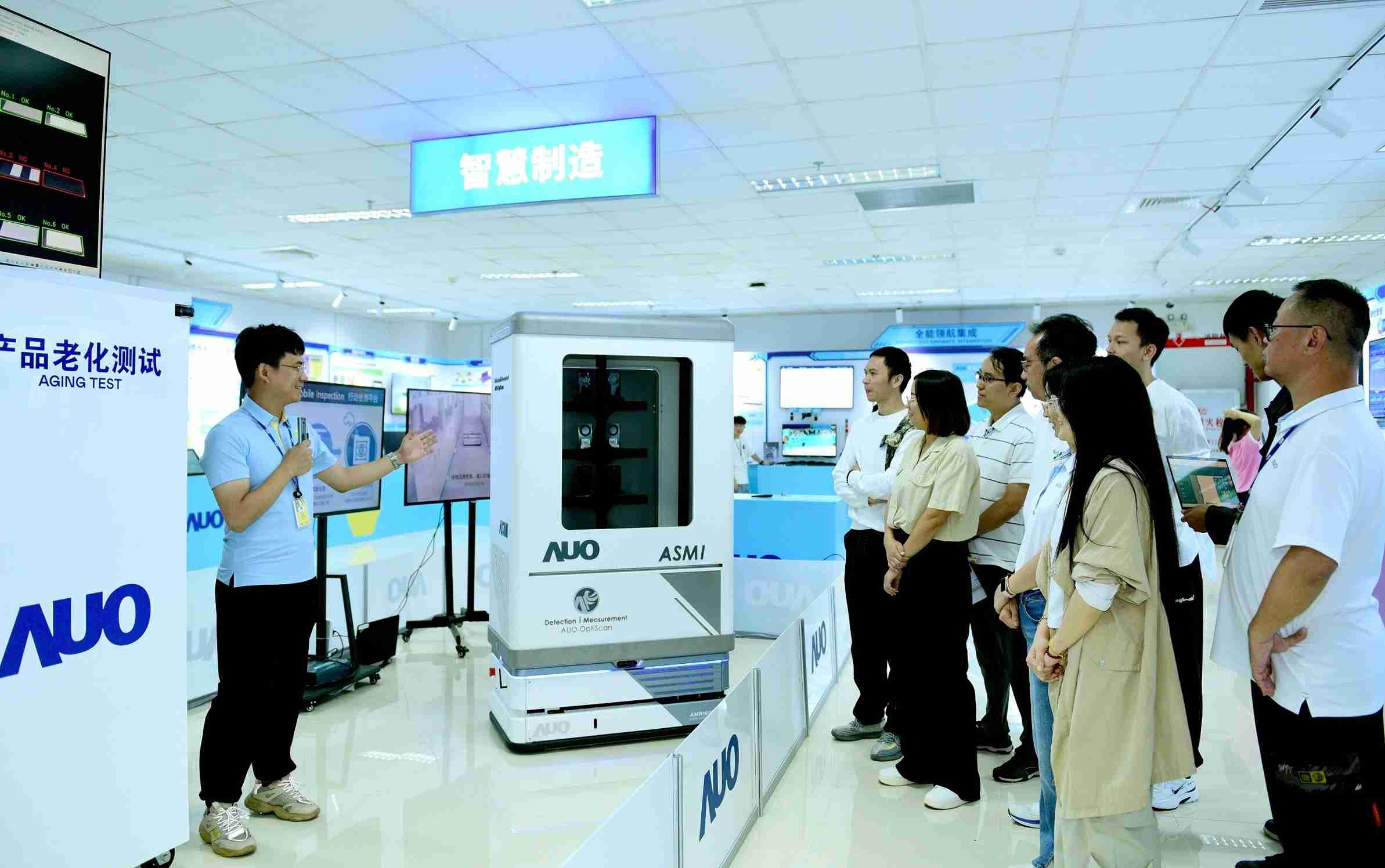 JDB电子厦门将5G+ABC技术串联生产管理全流程，，，打通研发、、、、采购、、、、生管、、、制程、、设备、、、质量等产品全生命周期制造流程，，完成数字化设计、、、智慧供应链、、、智能座舱、、、全流程设备管理、、、数据驱动优化、、、智慧在线检测、、、智慧品管等自适应生产模式升级